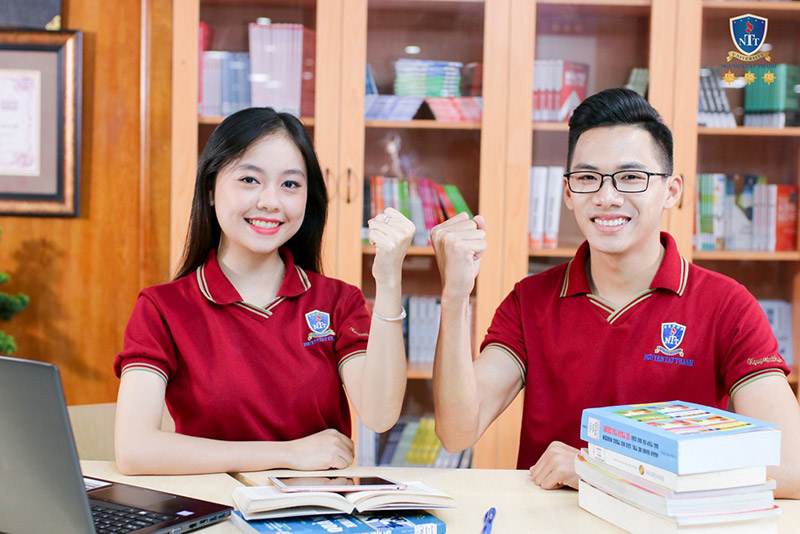 Áo thun đồng phục Đại học Nguyễn Tất Thành